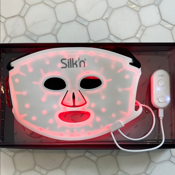LED Face Mask - White - Picture 5 of 10